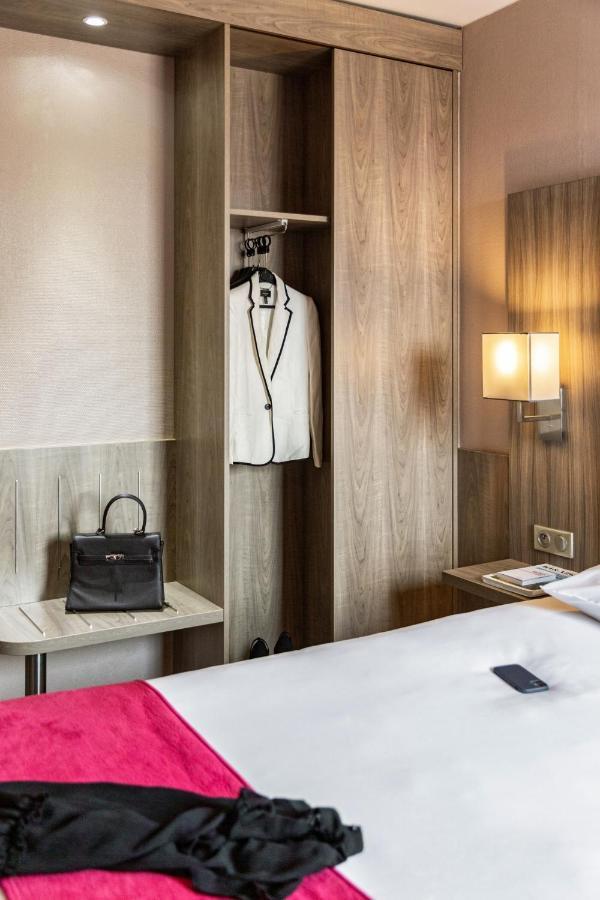 Le Trefle Hotel Порте-сюр-Гарон Екстериор снимка