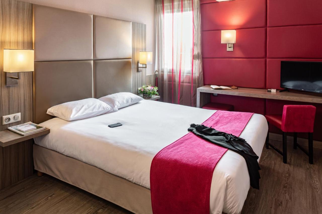 Le Trefle Hotel Порте-сюр-Гарон Екстериор снимка