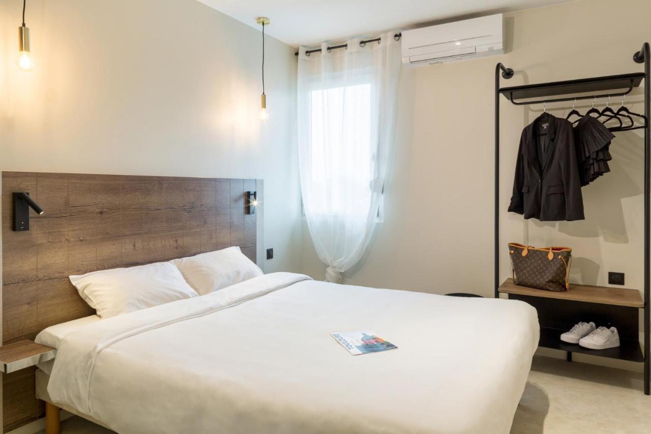 Le Trefle Hotel Порте-сюр-Гарон Екстериор снимка