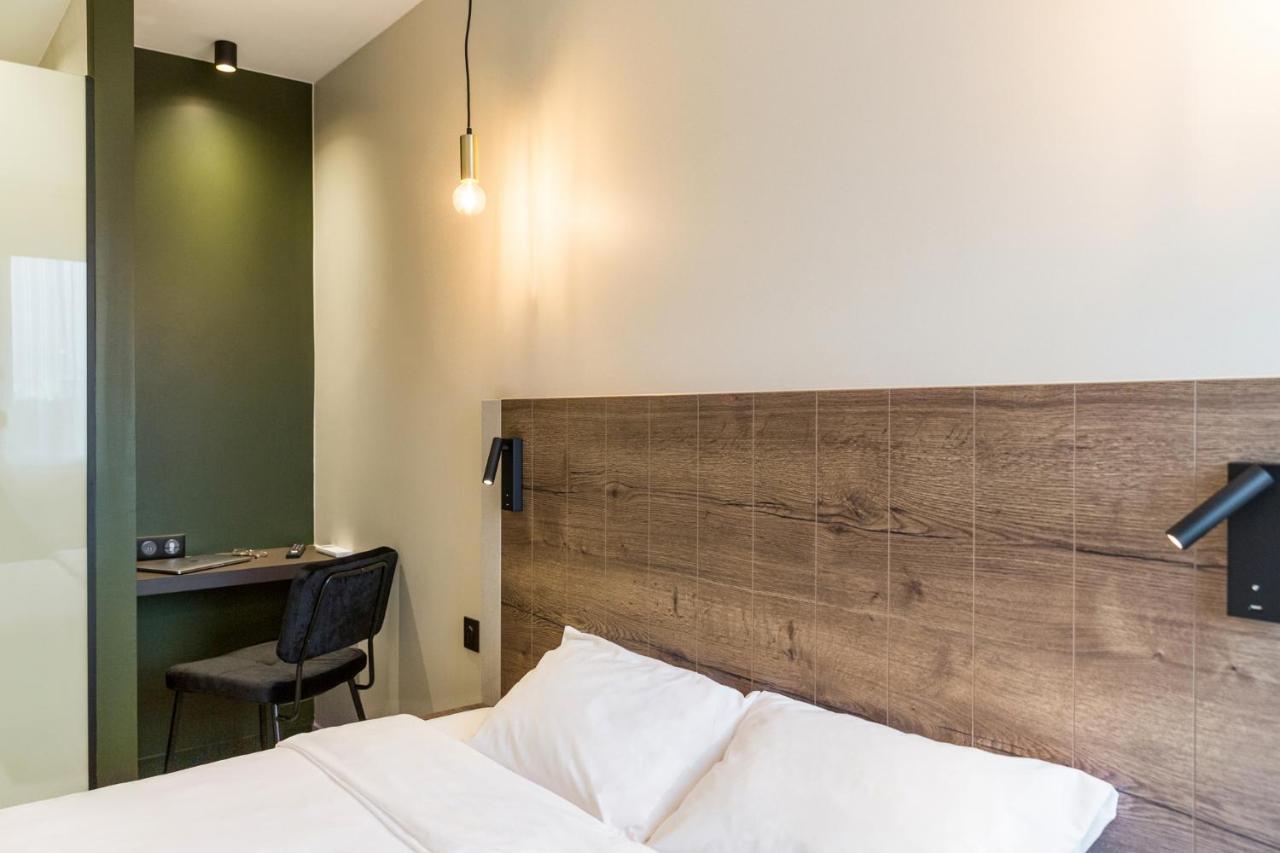 Le Trefle Hotel Порте-сюр-Гарон Екстериор снимка