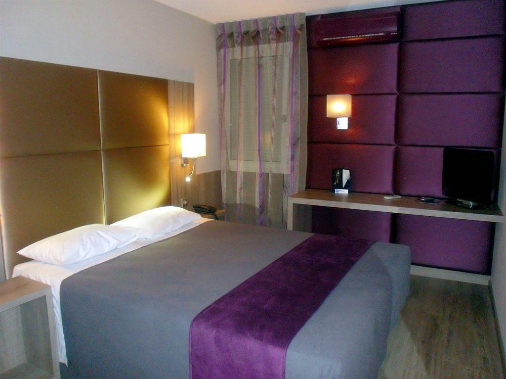 Le Trefle Hotel Порте-сюр-Гарон Екстериор снимка